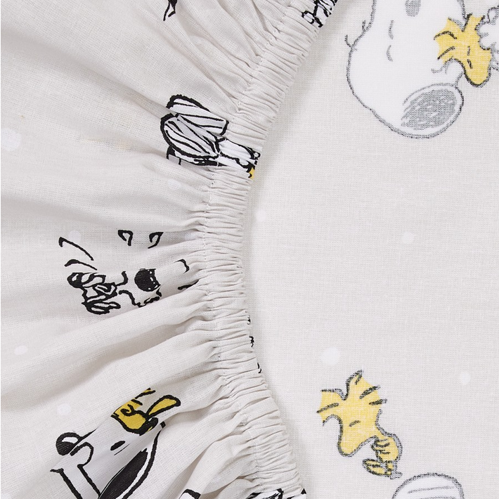 Snoopy bassinet best sale